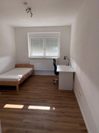 Anzeigenbild: WG Zimmer in Hennenbach