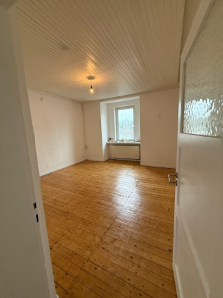 Anzeigenbild: Schöne 4-Zimmer-Wohnung am Westbahnhof – Nähe RWTH Aachen – ideal für Studenten, Familien oder Berufstätige