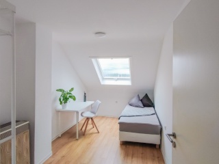 Anzeigenbild: Möbliertes Zimmer in 3er WG