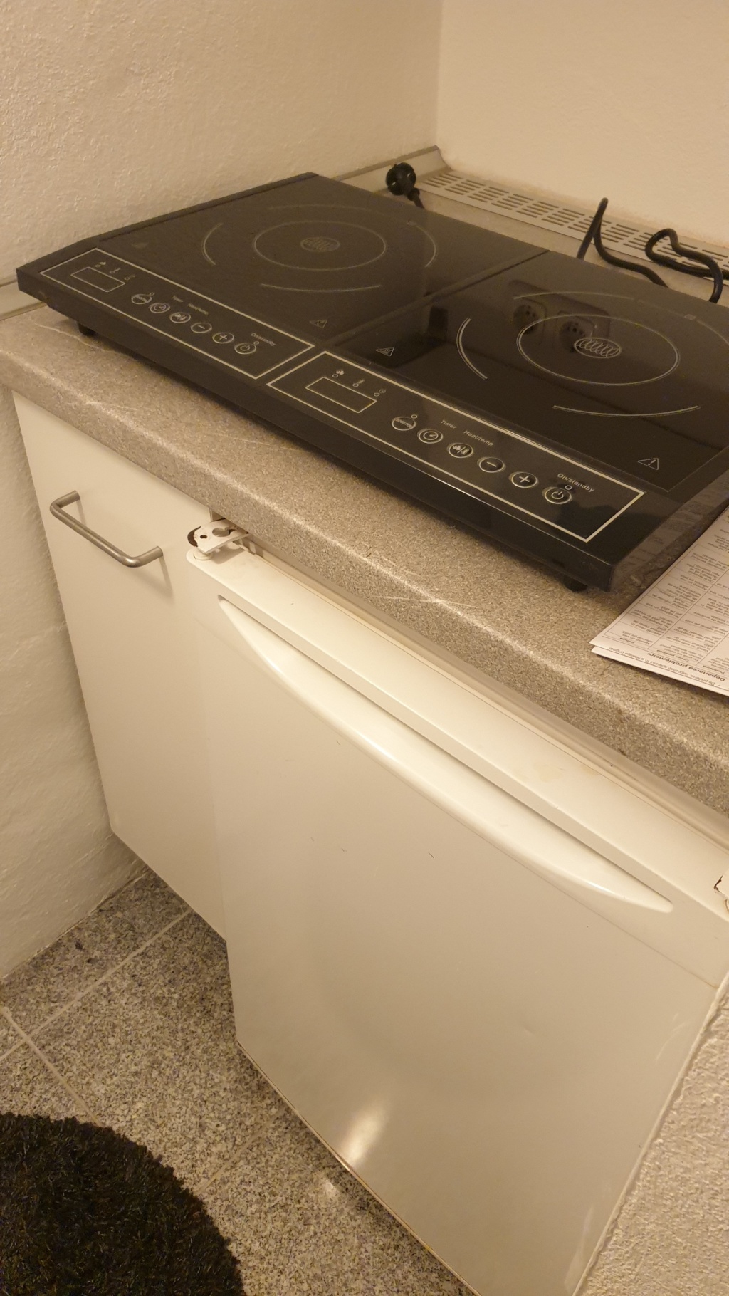 KLEINES 1-ZIMMER APPARTEMENT FÜR STUDENT/INNEN (M/W/D) – Zollhausviertel, 91052 Erlangen Innenstadt – Vorschaubild 4