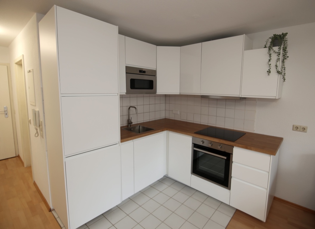 Langzeitmiete – Hochwertig möblierte 2-Zimmer-Wohnung mit Balkon & Garage in Karlsruhe-Oberreut – Wilhelm-Leuschner-Straße 47, 76189 Karlsruhe Oberreut – Vorschaubild 10
