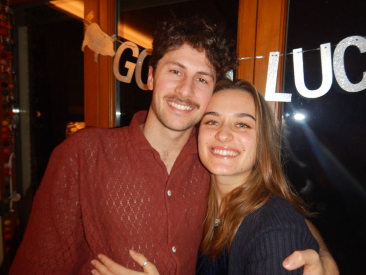 Ad image: Paar sucht Bleibe für Praktikum am USZ