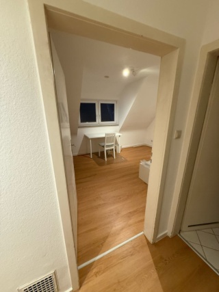 Pauschalmiete 15 qm Möbliertes Zimmer in 2er WG Neugründung in Cannstatter Altstadt