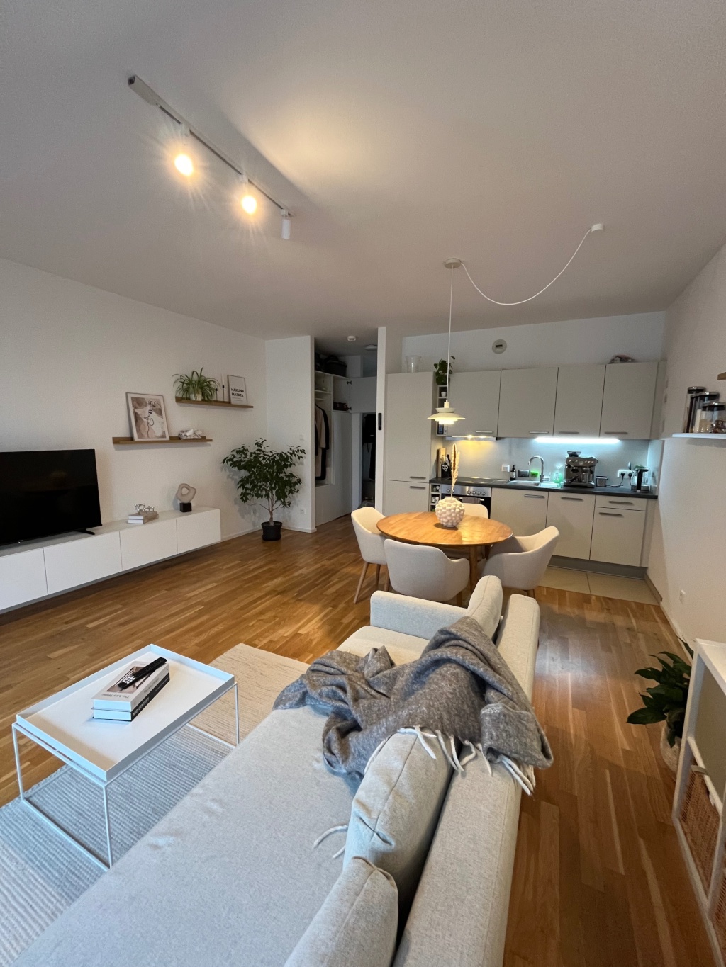 Wohnung Mitte Scharnhorststraße - Bild 1