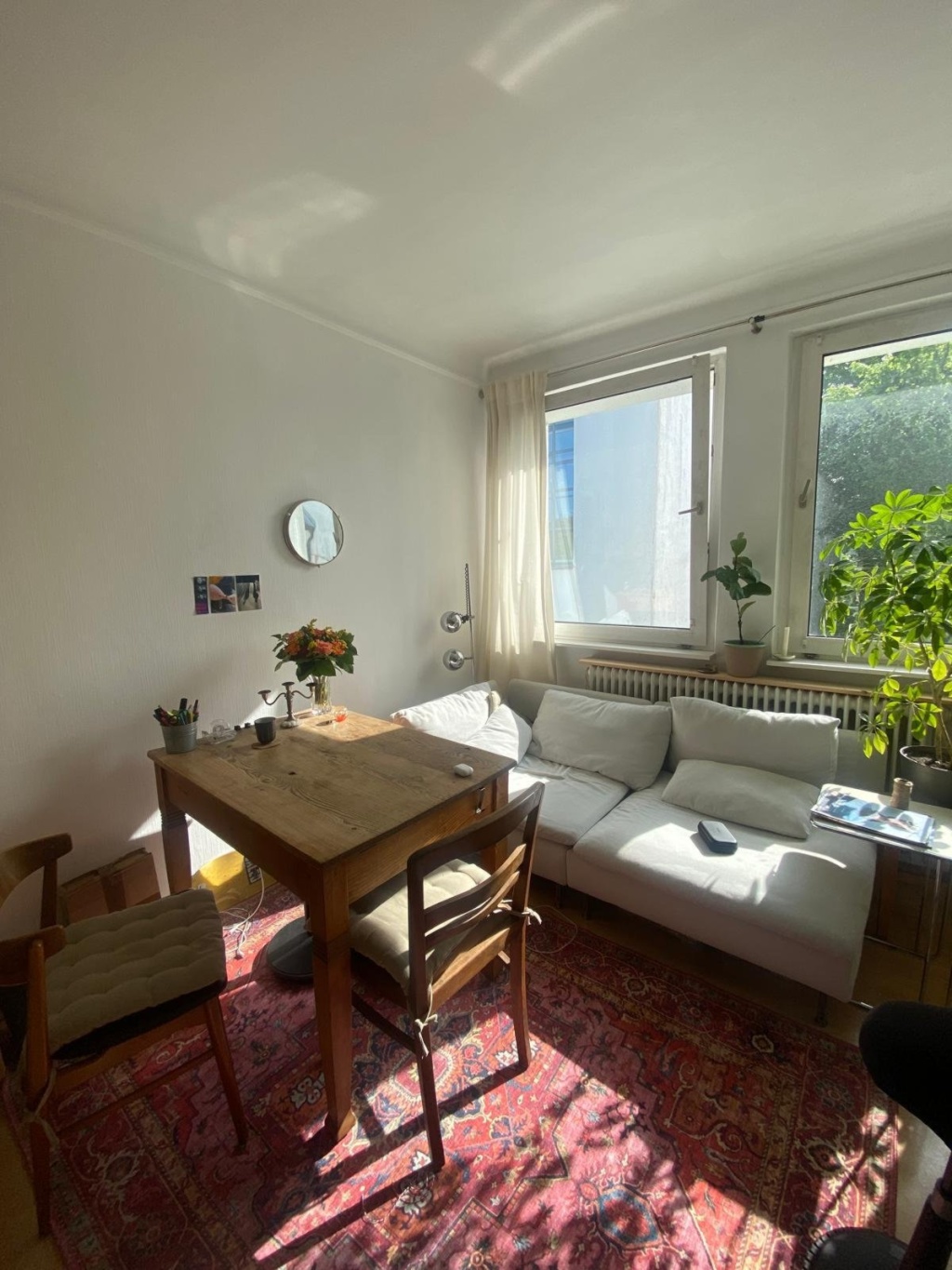ÜBERNACHTUNG in sonniger 1-Zimmer Wohnung Altona - Ottensen (Elbnähe, Altonaer Rathaus u. Bahnhof) – Schillerstraße, 22765 Hamburg Altona-Altstadt – Vorschaubild 2