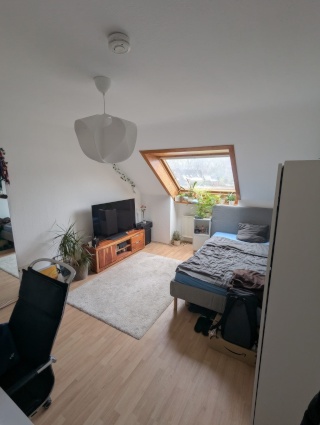 Ad image: Möbliertes WG Zimmer in 3er WG