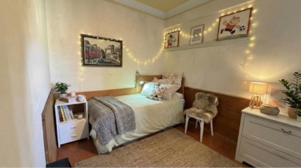 Imagen del anuncio: helles zimmer im l’Eixample altbau