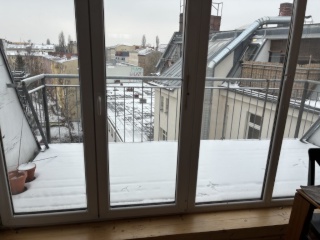 Beautiful Sunny Loft in Kreuzberg 85m with Balkony, Bathtub, All amenities. — photo 1