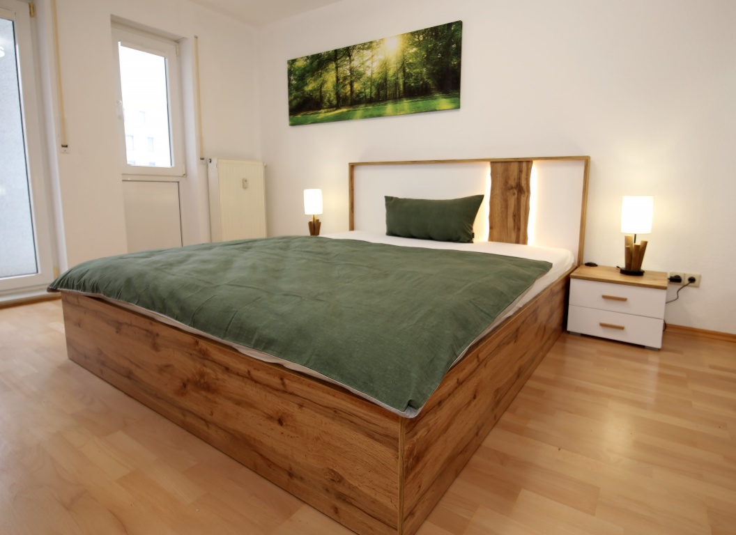Langzeitmiete – Hochwertig möblierte 2-Zimmer-Wohnung mit Balkon & Garage in Karlsruhe-Oberreut – Wilhelm-Leuschner-Straße 47, 76189 Karlsruhe Oberreut – Vorschaubild 13
