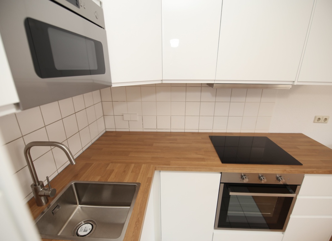 Langzeitmiete – Hochwertig möblierte 2-Zimmer-Wohnung mit Balkon & Garage in Karlsruhe-Oberreut – Wilhelm-Leuschner-Straße 47, 76189 Karlsruhe Oberreut – Vorschaubild 11