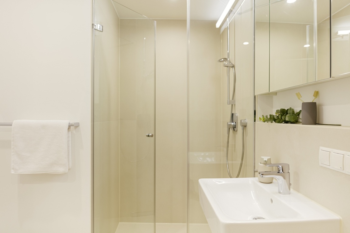 Wunderschönes voll möbliertes 1-Zimmer-Apartment Basic in Stuttgart - ab 6 Monaten Mindestmietdauer – Tunzhoferstr 9-13, 70191 Stuttgart Nord – Vorschaubild 4