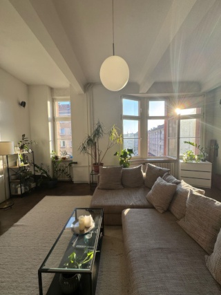 Anzeigenbild: Großes, helles Zimmer in 4er WG🌻
