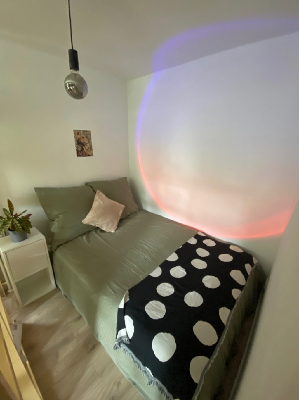 Bright Furnished Private Apartment with Extra-Large Balcony – Well Located (No Anmeldung - Females only) – Mariendorfer Damm 3, 12109 Berlin Berlin – Vorschaubild 4