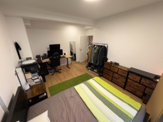 Anzeigenbild: Zimmer in ✨cozy Berufstätigen-WG✨ (teilmöbliert möglich)