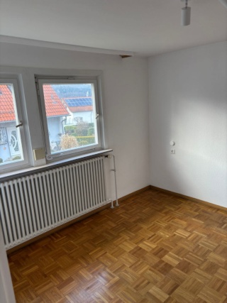 Anzeigenbild: WG geeignetes Haus für 2er WG mit 4 Zimmern auf 75m2