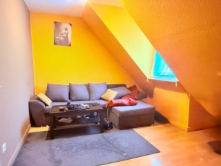 Ad image: Zentrales, möbliertes Zimmer in 4er WG