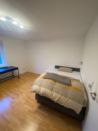 Imagen del anuncio: WG-Zimmer in moderner 5er WG