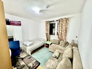 Möbliertes Zimmer in Kiel (Knooper Weg) - Zwischenmiete (01.03 - 31.08)