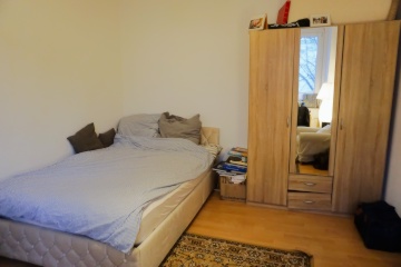 Anzeigenbild: Geräumiges Zimmer direkt an der Uni