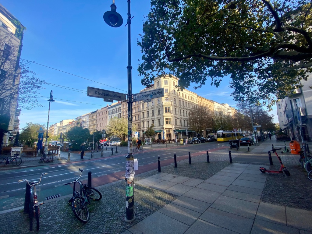 Traumlage Prenzlauer Berg! Top-Wohnung zur Untermiete/Shortterm-Sublet/Herbstferien – Oderberger Straße/ Kastanienallee, 10435 Berlin Prenzlauer Berg – Vorschaubild 4