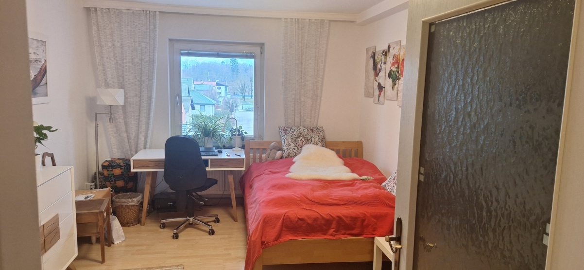 Ad image: Zimmer in einer 2er WG:)