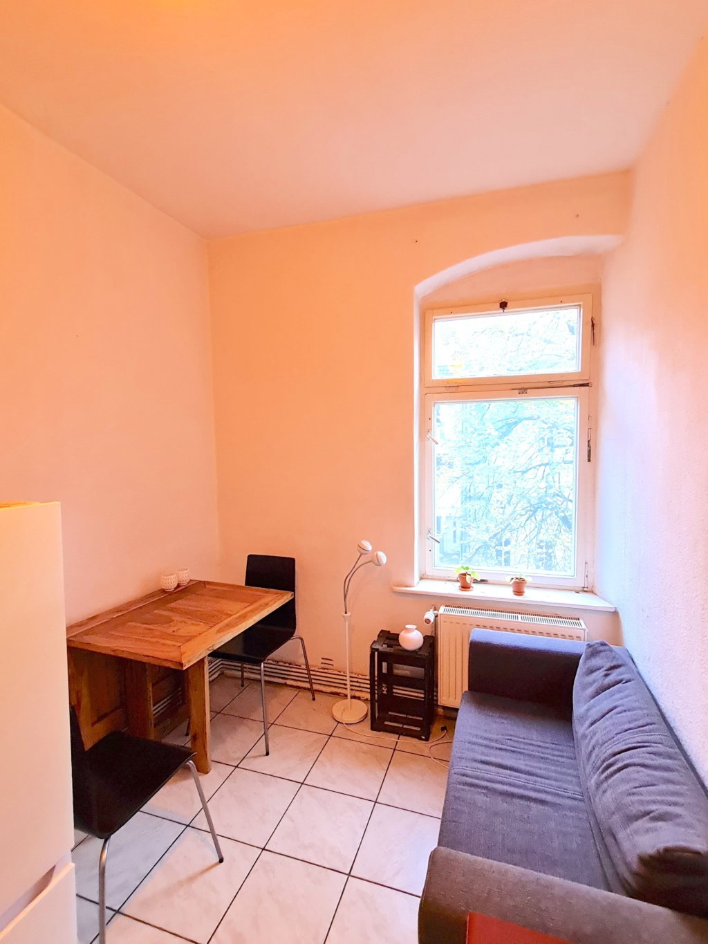 Sunny, spacious and calm 1-Room top floor Apartment in Friedrichshain, 4th floor facing south with lots of light, Sonnige & Geräumige 1-Zimmer Wohnung in Friedrichshain – Ebertystraße 54, 10249 Berlin Friedrichshain – Vorschaubild 10