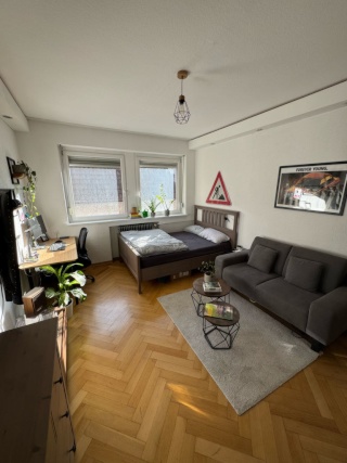 Anzeigenbild: Helles WG-Zimmer in Stuttgart-Mitte