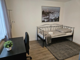 Imagen del anuncio: WG-Zimmer (13 m2) in frisch sanierter 3er-WG – voll möbliert – zentral