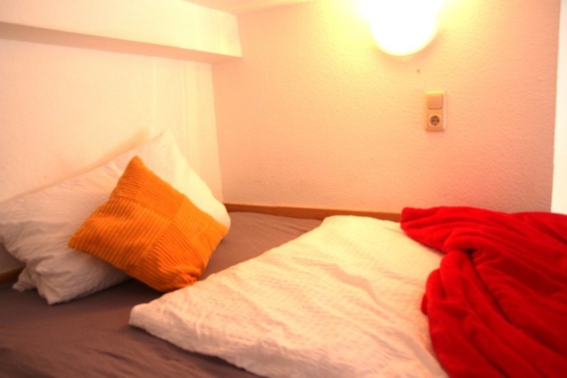 Apartment für 1-2 Personen möbliert ruhig mit Empore in Bochum Linden – Lindenerstr 49, 44879 Bochum Linden – Vorschaubild 7