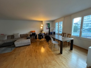 Anzeigenbild: WG Room Oerlikon - 3 min from train station