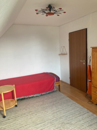 Möbliertes Zimmer (ca.18qm)