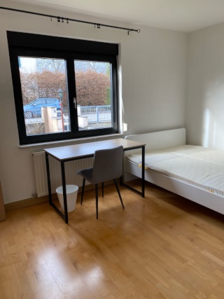 Imagen del anuncio: Tolles Zimmer in 3er WG - TOP Lage