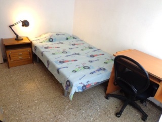 Imagen del anuncio: WG habitación en el centro de Barcelona para alquilar
