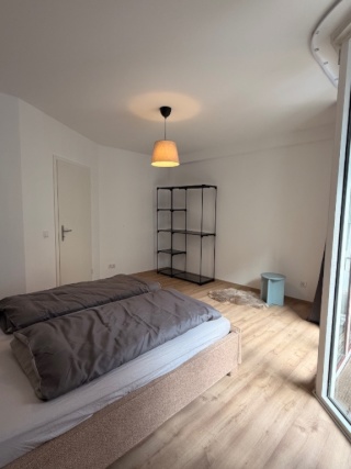 Anzeigenbild: Zu Sofort: Neu möbiliertes WG-Zimmer in der Altstadt – neu renoviert & möbliert