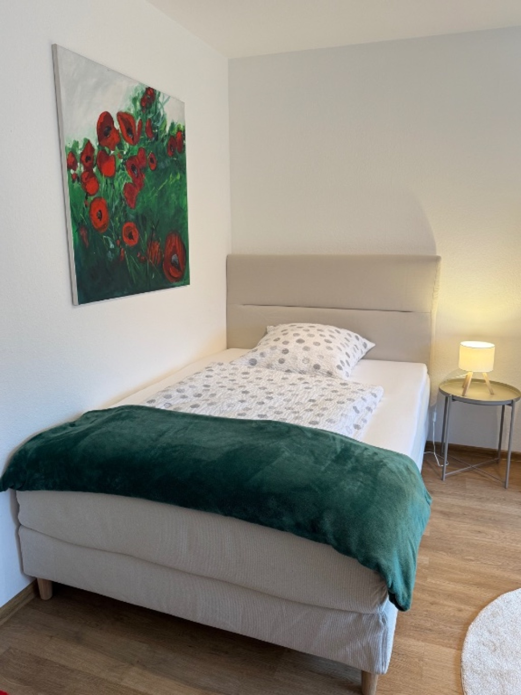 Apt. SunnySide: 1-Zimmer Wohnung mit großem Balkon / Pauschalmiete (all-in) – Savignystraße 30, 45147 Essen Holsterhausen – Vorschaubild 4
