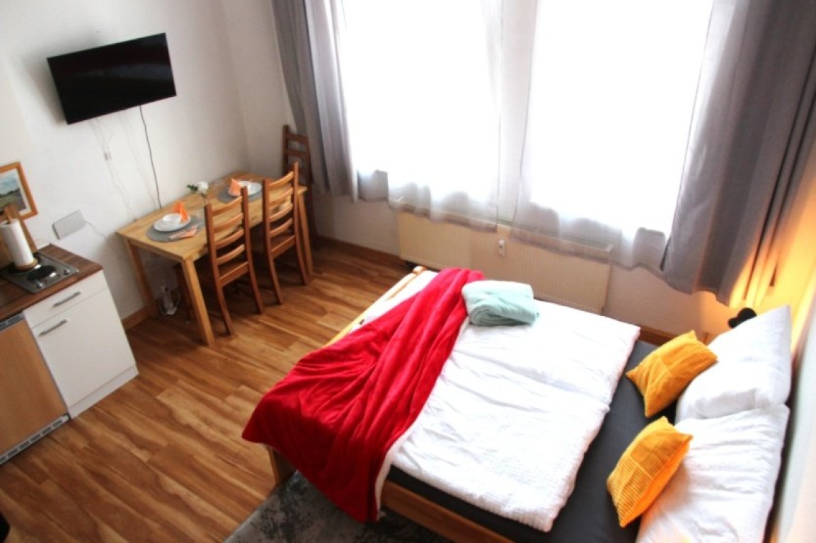 Apartment für 1-2 Personen möbliert ruhig mit Empore in Bochum Linden – Lindenerstr 49, 44879 Bochum Linden – Vorschaubild 2