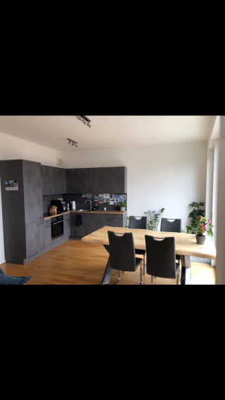 Modernes Zimmer mit Bett in super Lage: Dresden-Altstadt