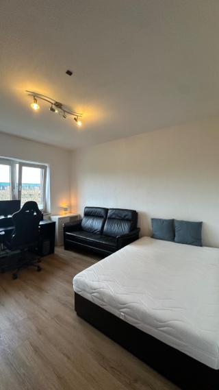 16m2 Zimmer gegenüber vom Rudolf Harbig Weg