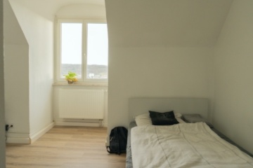 Anzeigenbild: Möbeliertes Studentenzimmer in Top-Lage