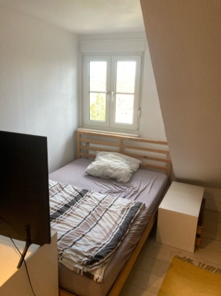 Schönes, möbliertes Zimmer in 5er WG