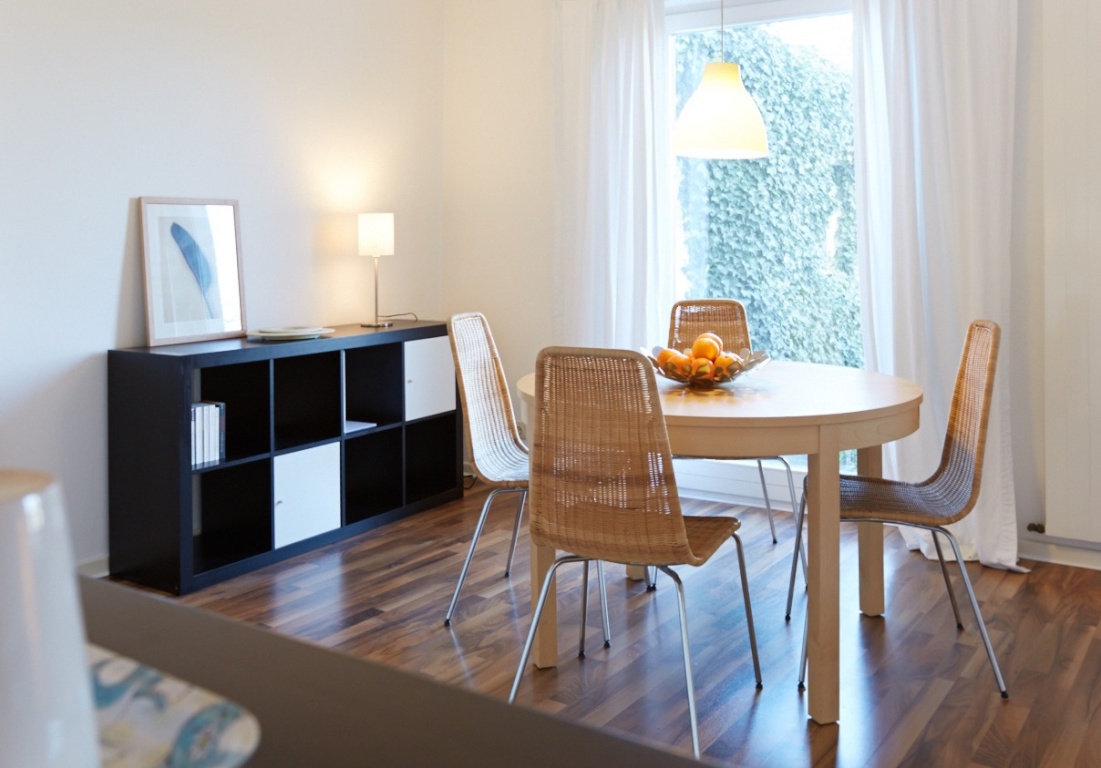 Modern möbliert & ruhig gelegen: 2-Zimmer-Wohnung im 1. OG mit Grünblick – 40223 Düsseldorf Flehe – Vorschaubild 3