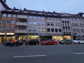 wg direkt an der Universität