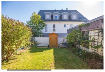 Cozy 12m2 Furnished Room with Garden Patio – All Welcome (Jobcenter OK!)