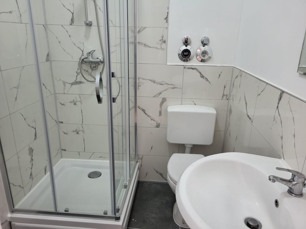 Möbliertes Apartment in Bonn-Zentrum – direkt an der Kirschblütenstraße – Kölnstraße, 53111 Bonn Zentrum – Vorschaubild 4