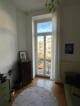 Anzeigenbild: Untermiete für August 2026- Zimmer mit Balkon
