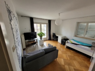 Imagen del anuncio: WG Zimmer mit Balkon in 4er WG, Hofberg