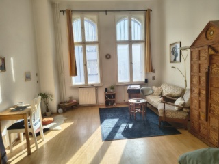 Sunny Room At The Park