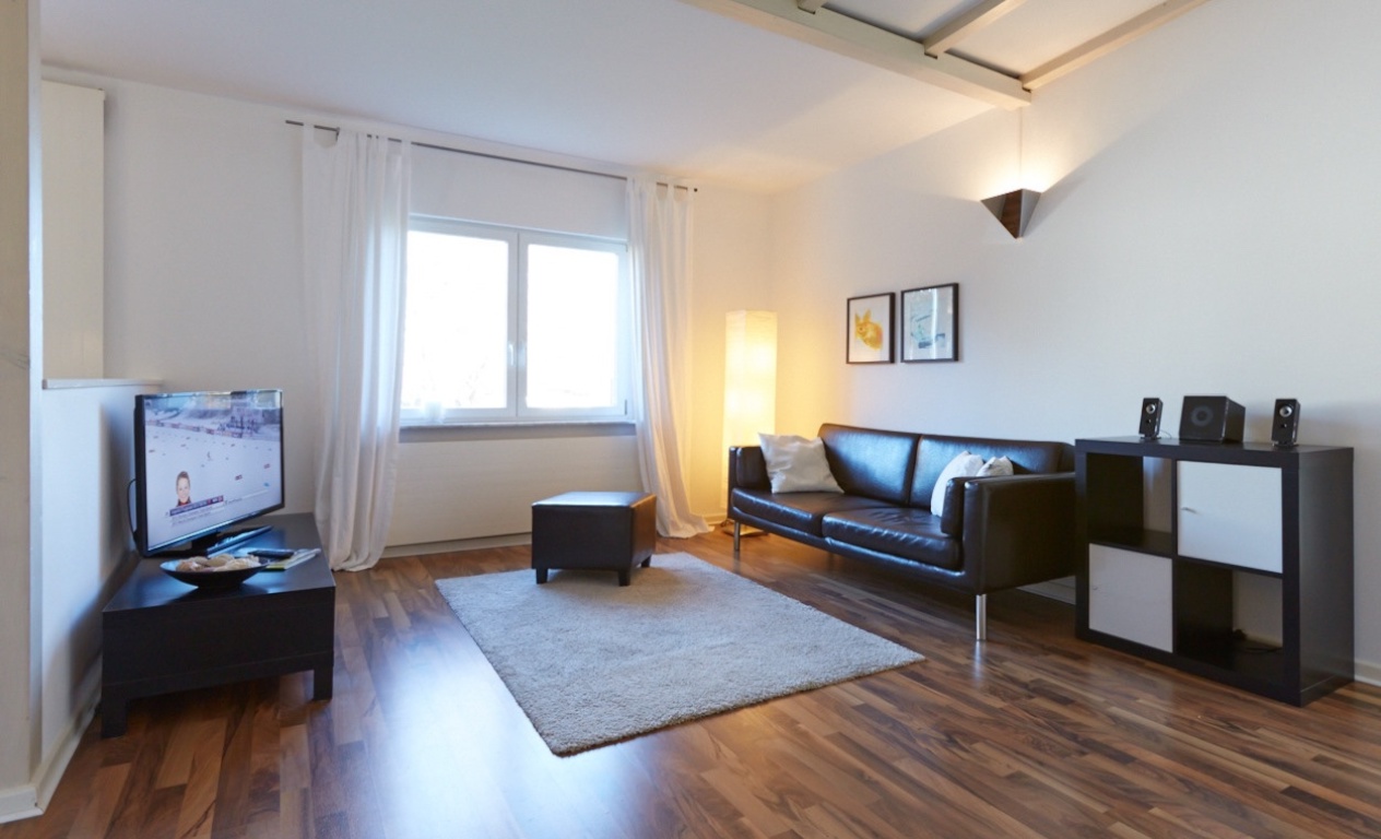 Modern möbliert & ruhig gelegen: 2-Zimmer-Wohnung im 1. OG mit Grünblick – 40223 Düsseldorf Flehe – Vorschaubild 2