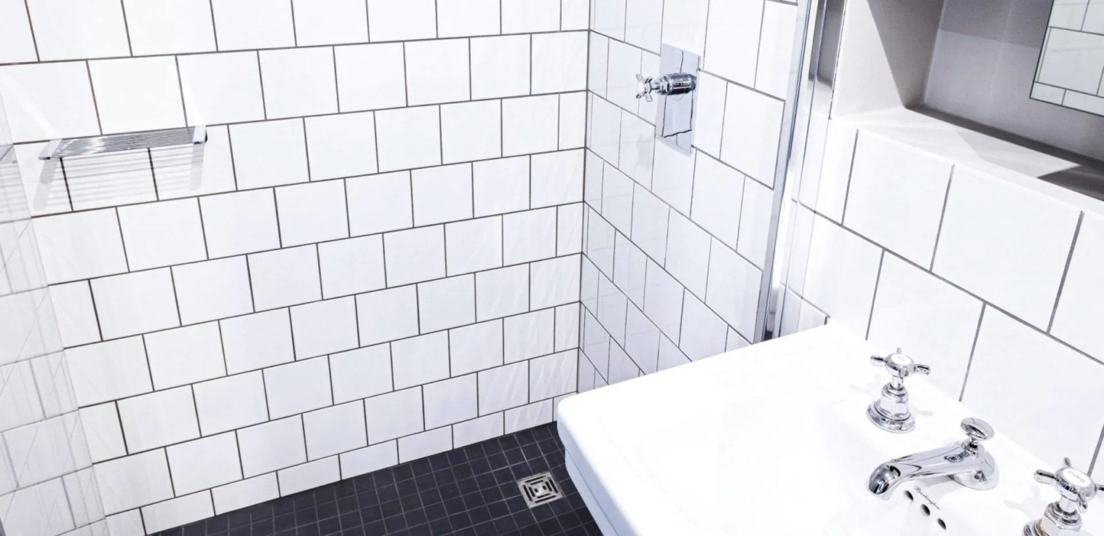 1 Room Flat Mitte Stralsunder Straße 14 - Private bathroom with shower