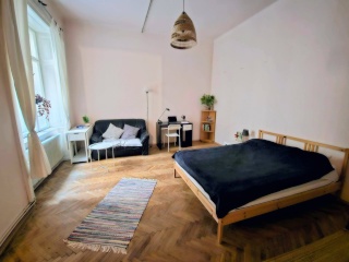Big room near Hauptbahnhof